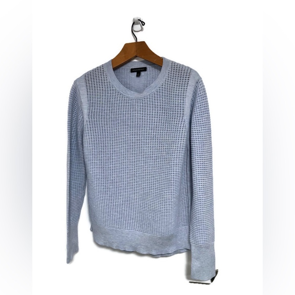 Banana Republic crew neck, size Large, blue in a beautiful perforated knit.